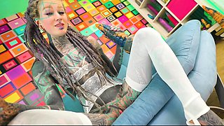 Deep into tattooed beauty Anuskatzz's holes