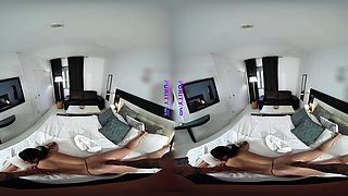 PURITYVR Hot oil massage with Lola