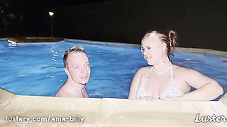 Watch bubbly Billy and Anja Amelia's action