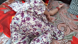 Village Beautiful Stepmom Sex with Step Son in Home, Desi Stepmom Tight Pussy Big Ass Fucking