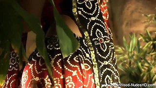 Pure ho - solo action - Bollywood Nudes HD