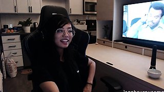 Hot Busty Webcam Chick Solo Masturbation