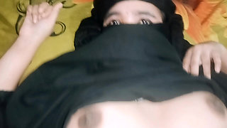 Desi hijab girl hot moment