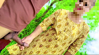 Chhoti Step Sister Travel in Jungle with Her Stepbrother and Fuck