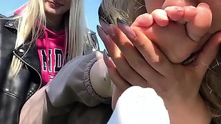 Retro lesbian foot fetish