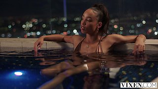 VIXEN College Student Enjoys Her Freedom Away From Parents - Alexis Tae