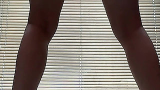 Horny Babe Pussy Play in Sexy High Heels