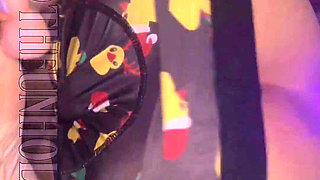 Think I Should Give My Toes Kisses?