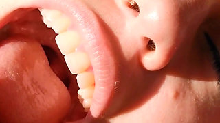 Deep throat in the morning in Rio de Janeiro and swallow cum in massive