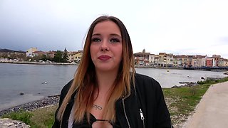 Charline, 20 years old, a new start! - Jacquie et Michel TV