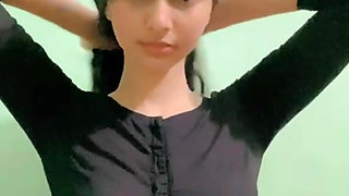 Desi Girl in Desi Dress Showing Her Tits