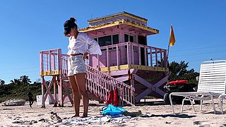 Close up pussy outdoors