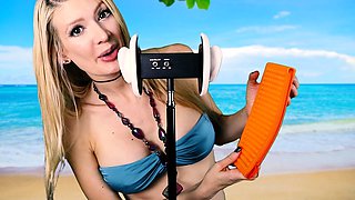 Webcam blonde playing with sex toys on webcam