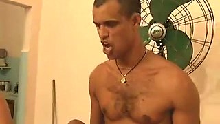 Claudia mulata rabuda hot moaning and cumming giving the pussy and cusinho very tasty