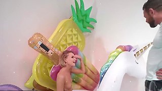 Mofos - Thin Blonde Babe Emma Hix Gets Filled With Brad's Big Cock In Her Inflatable Room