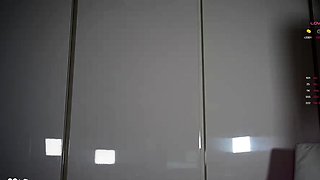 Amateur hottie solo masturbation