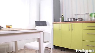 Sexy roomies please twink utter vid