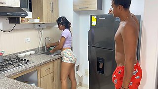 Big Ass Step Sister Fucks Step Brother in the Kitchen After Seeing His Huge Cock Until His Ass Is Filled with a Lot of Cum