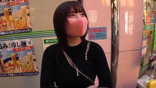 ムチムチ巨乳美女が手マンとクンニでキュートに喘ぐハメ撮りエッチ