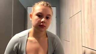 Extreme fucking in the gym