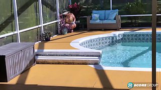 The Perfect Wife: Andi Peacock