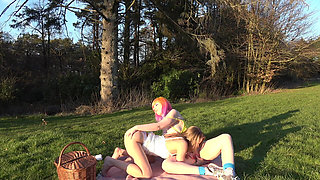 Couple Swap Picnic with April Paisley & Emojizz