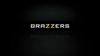 Trainer To The Stars With Liza Del Sierra - Brazzers