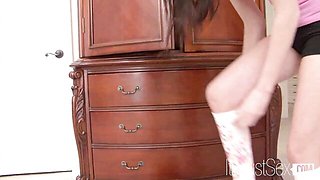 Sneaky Lee Bang and Courtney Star - 18 years old movie - Its Just Sex