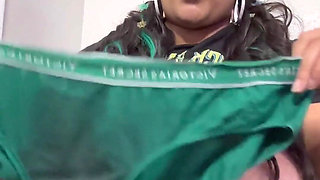 Biggdebbiecakes Leaking Thru Her Panties