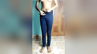 18 Years In Bangladeshi Hot Sexy Slim Girl Stiping For You