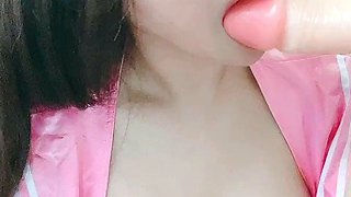 Webcam Asian camgirl testing brand new toy