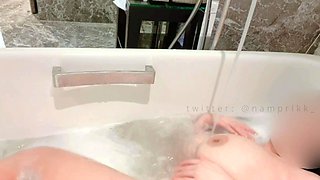 Webcam amateur teaing big boobs show