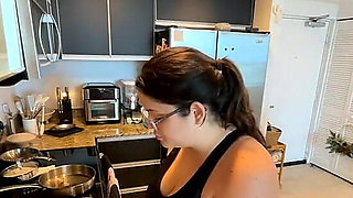 Live Stream with Dani Valentina