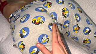 Stepmom Was Lying Reading a Book and Helped to Cum on Her Hot Elastic Ass