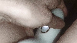 Plump, swollen labia and nh squirting pussy is all you need 😉
