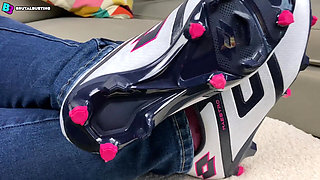 His Fucking Face and Tongue Is Cleaning Her Soccer Shoes! - Dave Moon - Jennifer - Bbusting licking