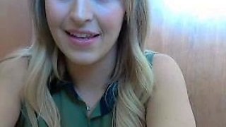 Amateur Webcam Chick Masturbates On Webcam More at