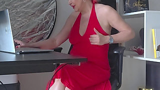 Auntie Getting Horny Online