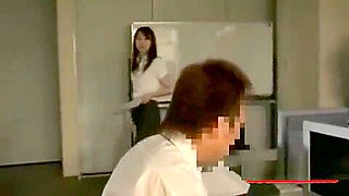 Office Lady In Pantyhose Riding On Guy Face Fingered On The Floor In The Of