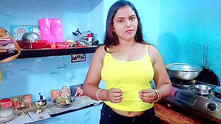 Younger Step Brother Penis Got Hard After Seeing The Beauty of Hot Sister-in- law