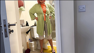 Caught Step mom peeing