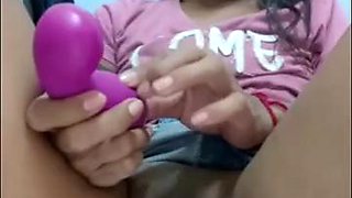 Hot thai masturbating her pussy part 02