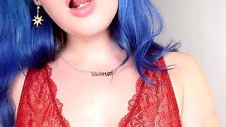 Very hot busty brunette solo masturbation on webcam