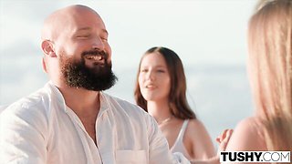 Amazing Martin Spell and Margo Von Tesse - riding trailer - Tushy