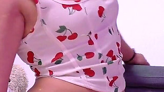 Petite Sex Masturbation in Camera Web