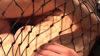 Alice Trapped and Dangling in Net Getting Vibed