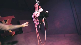 Watch winning Anuskatzz and Lily Lu's dirt