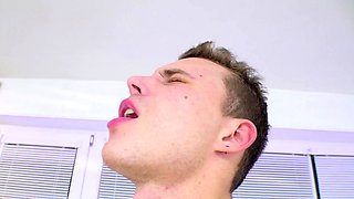 Bi guys cumming in trio