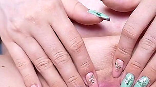 9 Month Pregnant Is Spreading Her Pussy