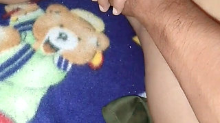 Masseuse Squeezes Her Customer's Milk